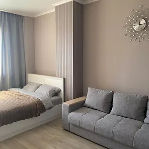 de-luxe-nur-sultan-astana.hotels-in-astana.com/
